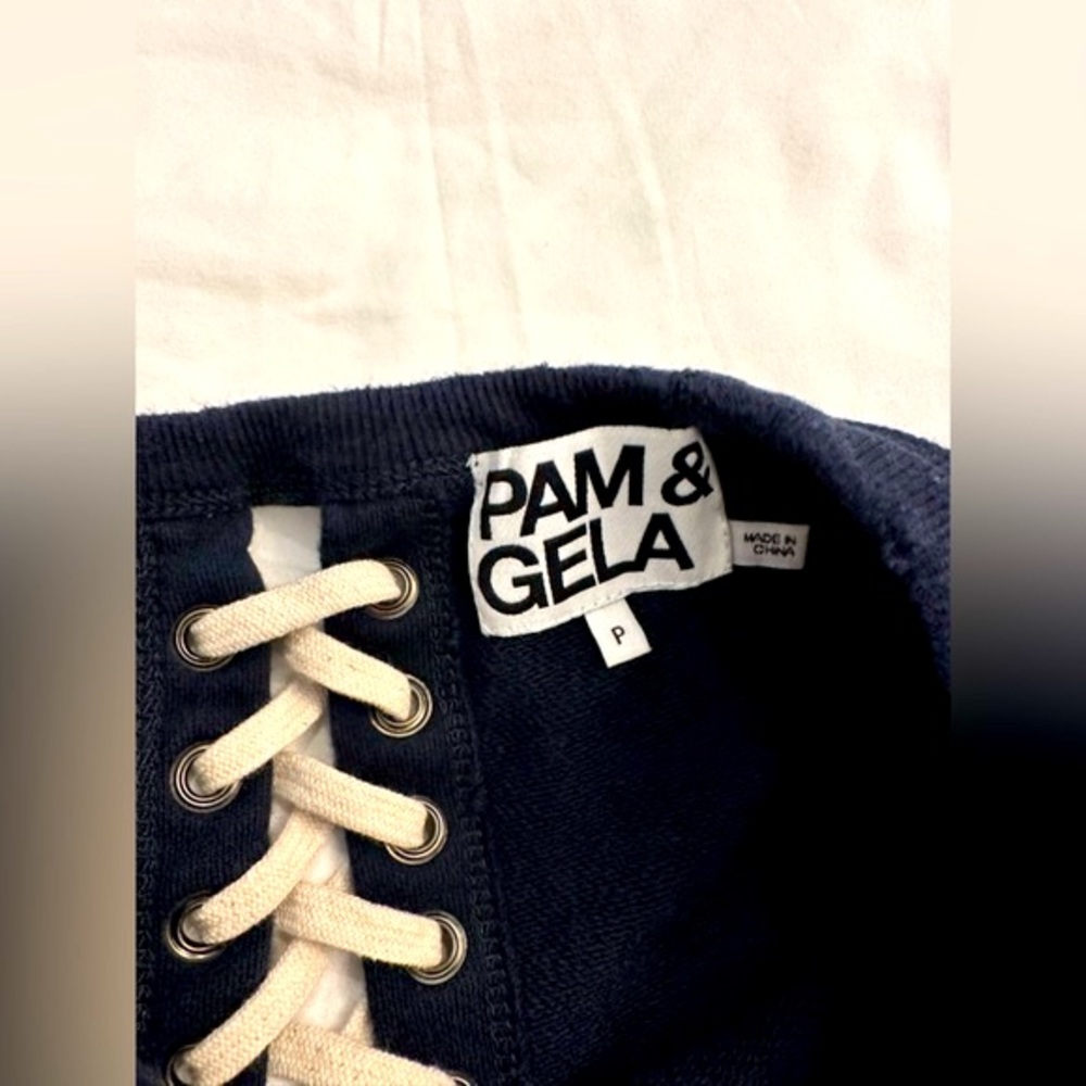Pam & Gela lace up sweatshirt - Picture 6 of 9